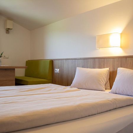 Holzmannhof Aparthotel ฟลาคเฮา ภายนอก รูปภาพ